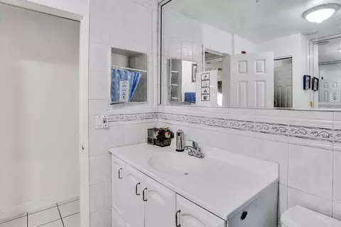 7308 Forest Blvd, North Lauderdale, FL 33068 photo 8