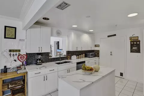 7308 Forest Blvd, North Lauderdale, FL 33068 photo 5