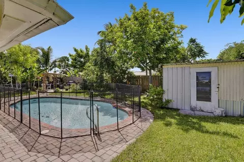 7308 Forest Blvd, North Lauderdale, FL 33068 photo 11
