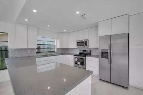 405 NW 113th Ter, Coral Springs, FL 33071