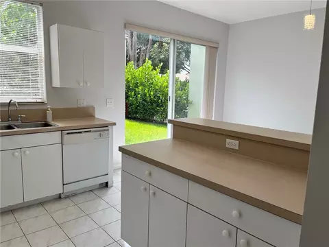 5824 Eagle Cay Ter, Coconut Creek, FL 33073 photo 11