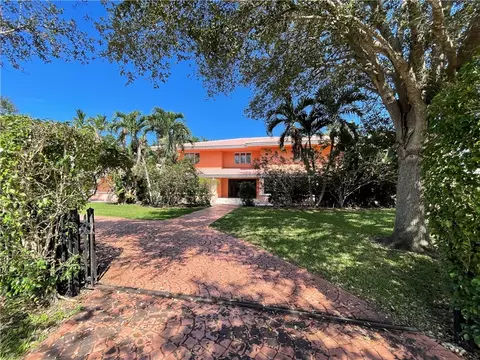 12111 NW 5 Ct, Plantation, FL 33325