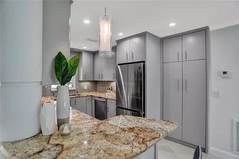 1925 Ocean Mist Dr, Pompano Beach, FL 33062 photo 13