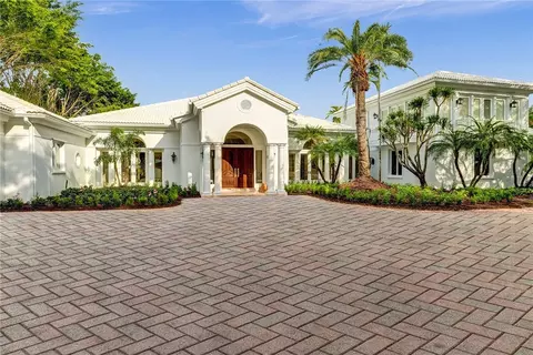 2828 Hurlingham Dr, Wellington, FL 33414