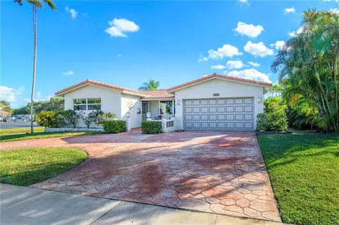 4700 Taft St, Hollywood, FL 33021 photo 2