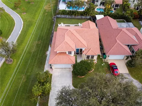 2995 E Budd Dr, Hollywood, FL 33026 photo 4