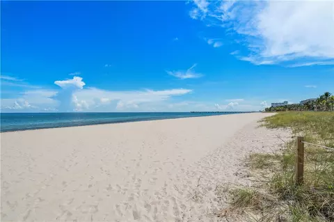 4332 Seagrape Dr #7, Lauderdale By The Sea, FL 33308