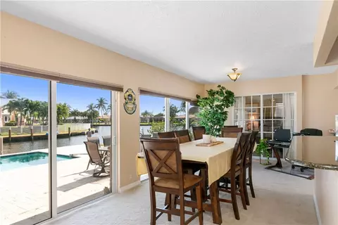 650 SE 7th Ave, Pompano Beach, FL 33060 photo 12