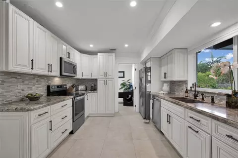 2351 NE 50th Ct, Lighthouse Point, FL 33064 photo 2