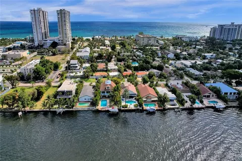210 S Riverside Dr, Pompano Beach, FL 33062 photo 2