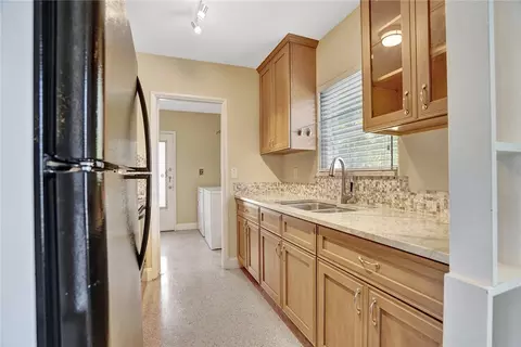 210 S Riverside Dr, Pompano Beach, FL 33062 photo 25