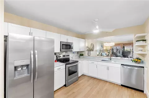 9525 Weldon Cir #H116, Tamarac, FL 33321