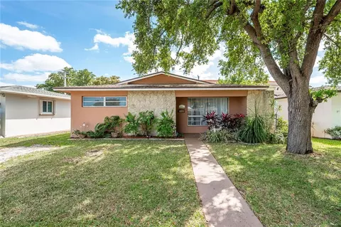 4006 N Circle Dr, Hollywood, FL 33021