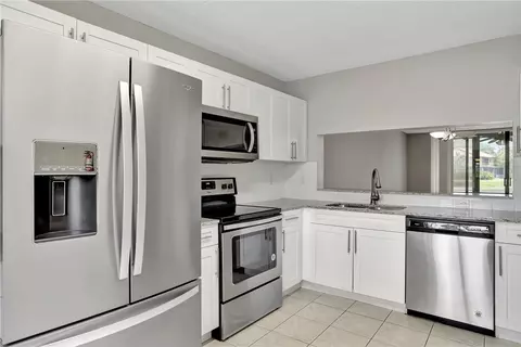 3966 Cocoplum Cir UNIT E, Coconut Creek, FL 33063 photo 5