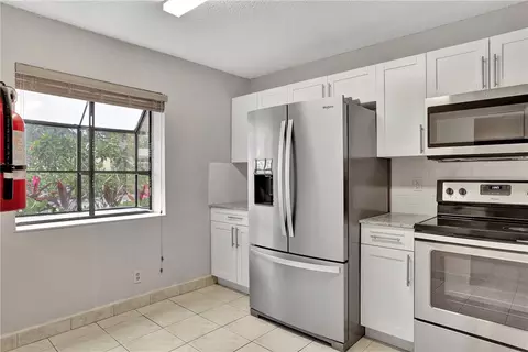 3966 Cocoplum Cir UNIT E, Coconut Creek, FL 33063 photo 4