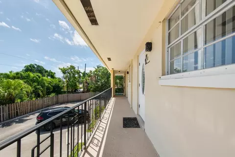 2202 NE 36th St #20, Lighthouse Point, FL 33064 photo 3