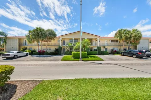 2202 NE 36th St #20, Lighthouse Point, FL 33064 photo 1