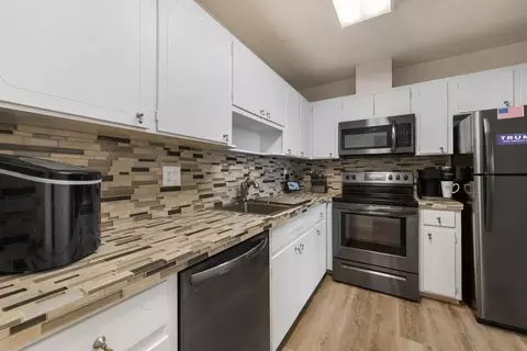 2202 NE 36th St #20, Lighthouse Point, FL 33064 photo 11