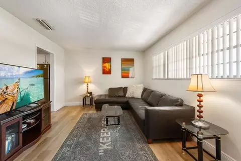 2202 NE 36th St #20, Lighthouse Point, FL 33064 photo 5