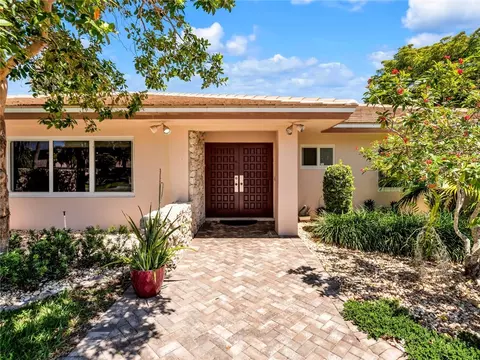 3165 Estates Dr, Pompano Beach, FL 33069 photo 7