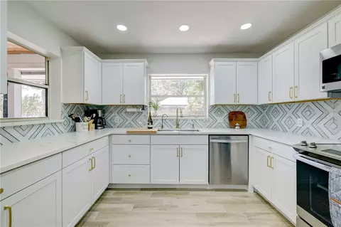 9475 S Indian River Dr, Fort Pierce, FL 34982