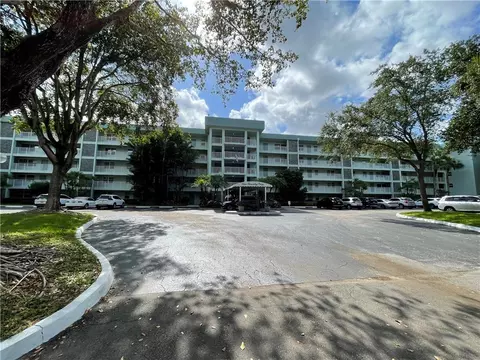 802 Cypress Grove Ln #108, Pompano Beach, FL 33069 photo 6