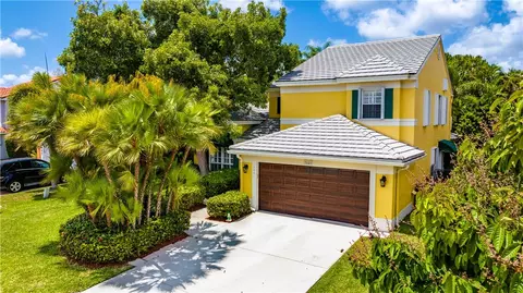 3641 NW 71st St, Coconut Creek, FL 33073