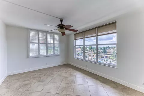 3000 NE 48th Ct #406, Lighthouse Point, FL 33064 photo 12