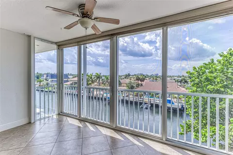 3000 NE 48th Ct #406, Lighthouse Point, FL 33064 photo 2