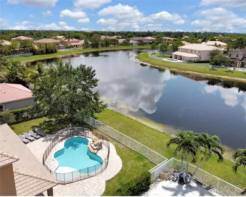 19506 N Coquina Way, Weston, FL 33332