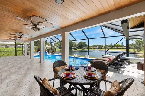 368 Woodlake Ln, Deerfield Beach, FL 33442