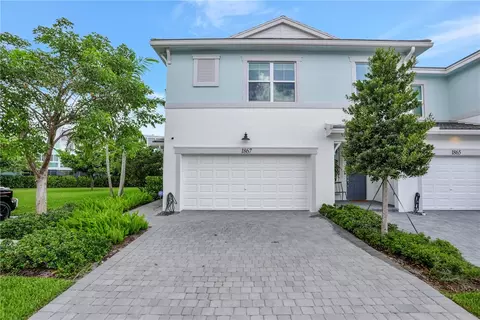 1867 Spoonbill Ct, Deerfield Beach, FL 33442