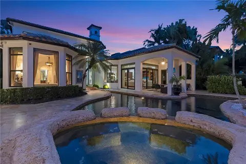 17846 Monte Vista Dr, Boca Raton, FL 33496