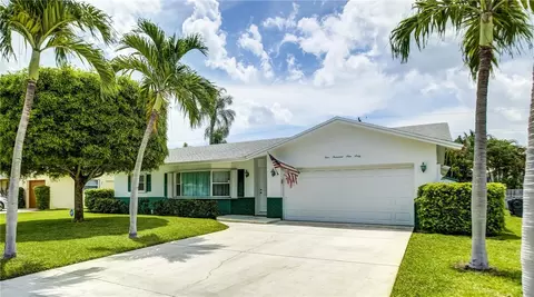 4960 NW 3rd Ter, Boca Raton, FL 33431