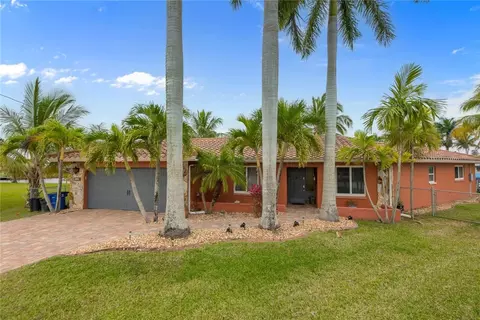 429 Cross St, North Fort Myers, FL 33903
