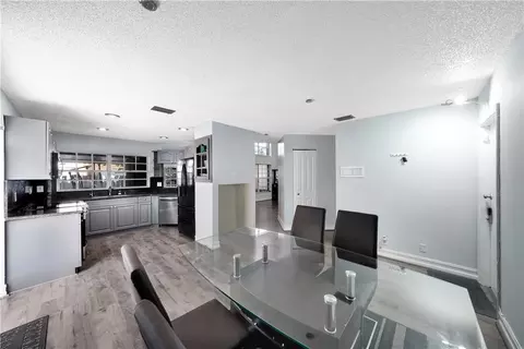 2710 River Run Cir E, Miramar, FL 33025