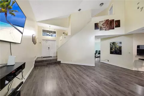 2710 River Run Cir E, Miramar, FL 33025 photo 8