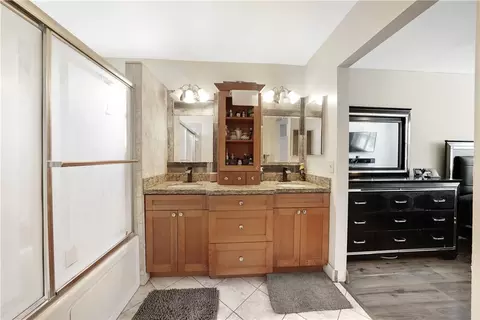 2710 River Run Cir E, Miramar, FL 33025 photo 18