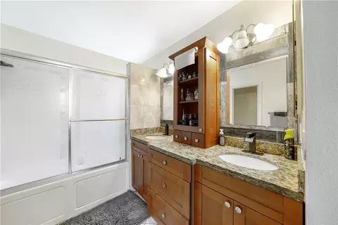 2710 River Run Cir E, Miramar, FL 33025 photo 17