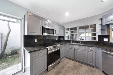 2710 River Run Cir E, Miramar, FL 33025 photo 3
