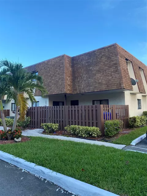 102 San Remo Blvd #102, North Lauderdale, FL 33068