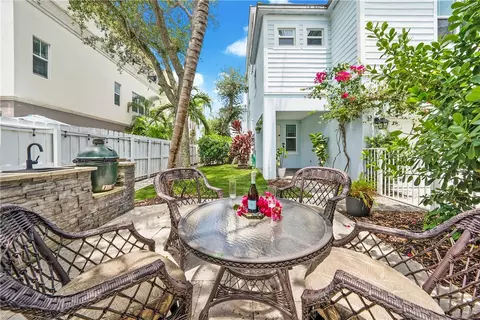 511 SW 5th Ave, Fort Lauderdale, FL 33315