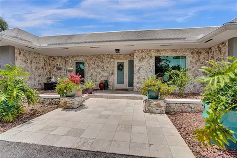 3105 Estates Dr, Pompano Beach, FL 33069 photo 2