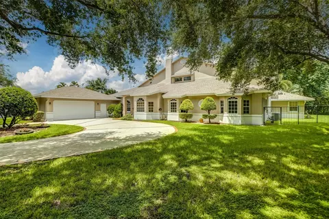 5090 SW 89th Ter, Cooper City, FL 33328