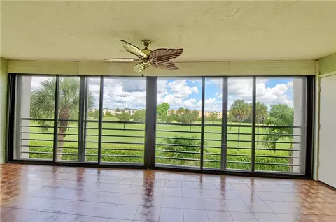 9165 SW 14th St #1306, Boca Raton, FL 33428