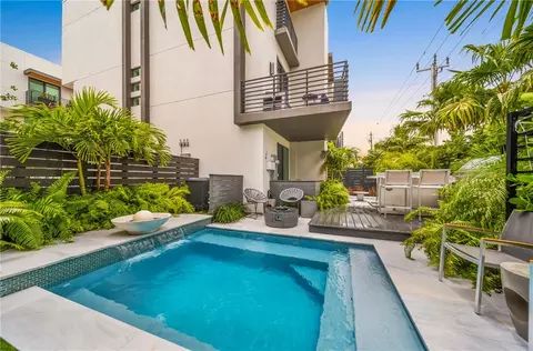 1058 N Victoria Park Rd, Fort Lauderdale, FL 33304