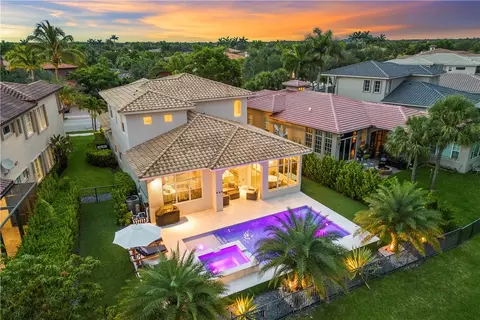 10812 NW 80th Cir, Parkland, FL 33076