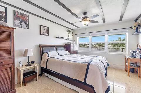 650 Pine Dr #17, Pompano Beach, FL 33060 photo 8