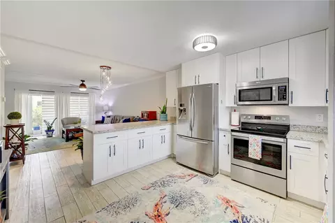 2200 NE 36th St #13, Lighthouse Point, FL 33064