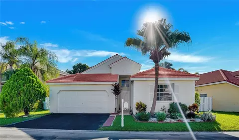315 Somerset Way, Weston, FL 33326